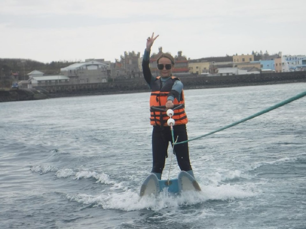 澎湖旅遊-井垵三合一(獨木舟，滑水，風帆)